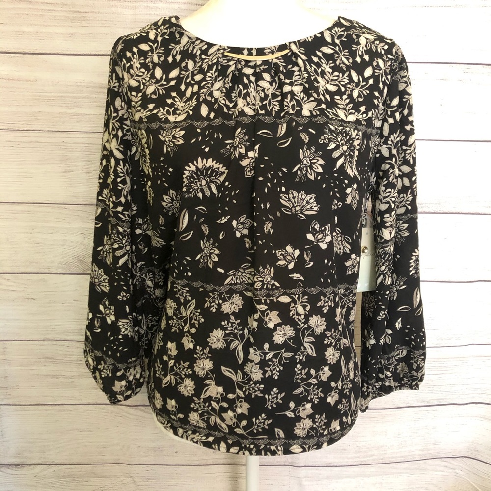 Lily White | Floral Blouse
